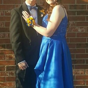 SALE*TODAY!!PROM DRESSAlyce Paris 2Piece